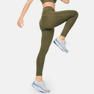 Outdoor Voices TechSweat Flex 7/8 Leggings in Vine Green - Medium OV